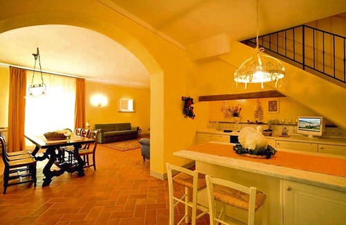 Gambassi Terme Apartment | Apartment in Tuscany with Golf & Pools