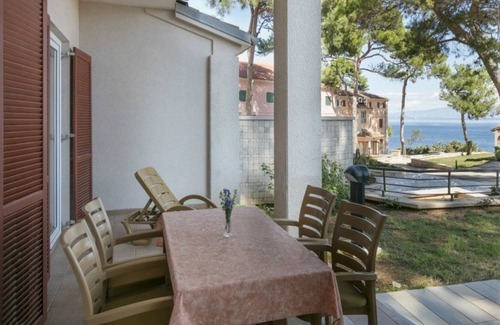Veli Losinj Apartment | Apartment in Veli Losinj by the Sea