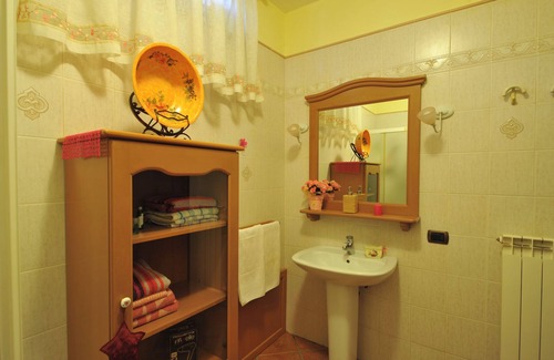 Iglesias House | Apartment in villa 15 km from the sea, sleeps 3 with large private garden