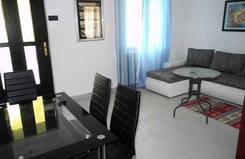 Zelenika Apartment | Apartment in Zelenika, 3-4km close to Herceg Novi. Wi - Fi, Parking place