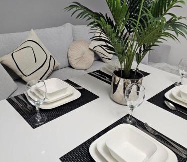 Zyrardow Apartment | Apartment in Zyrardow 10min to Suntago