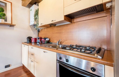 Crociale Apartment | Apartment 'Residence La Piopa' with Mountain View, Wi-Fi and Air Conditioning