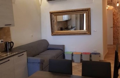 SantʼAgata di Puglia Apartment | Apartment 'Cafuorchie - Arco Pronti' with Mountain View, Wi-Fi and Air Conditioning