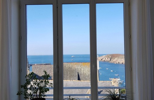 Le Conquet Apartment | Apartment Kereon - 180-degree sea view!