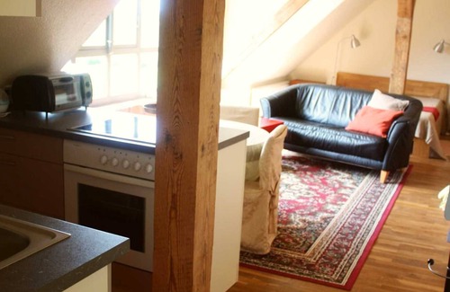 Teterow Apartment | Apartment Klatschmohn - I know a house on the forest .