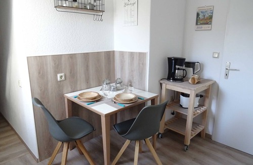 Leer Apartment | Apartment Lüttje Koje - Holiday apartments Kajüte Leer, 15199