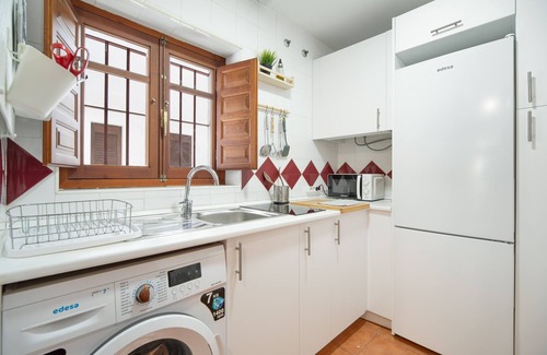 Old Town Apartment | Apartment 'La Caleta' with Wi-Fi