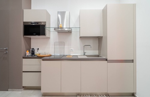 Noto Historic Centre Apartment | Apartment 'La Casetta Del Cuore' with Private Backyard, Wi-Fi and Air Conditioning