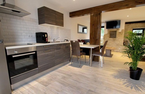 Baldersheim Apartment | Apartment-La Chute-Ensuite with Shower