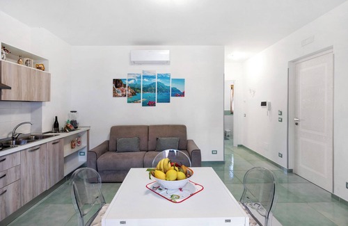 Bomerano Apartment | Apartment 'La Dimora Dei Nonni' with Mountain View, Wi-Fi and Air Conditioning