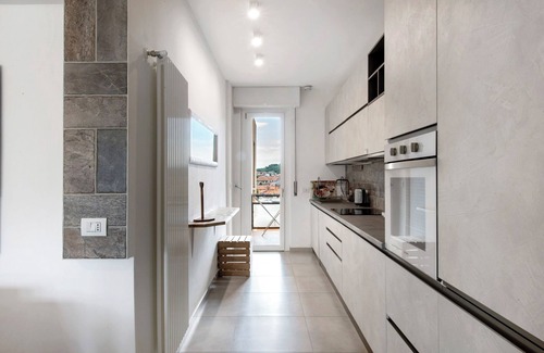 Albate Apartment | Apartment 'La Fontana Dei Merli, Como Lake' with Mountain View