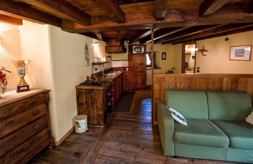 Grand Haury Apartment | Apartment "La Méizòn de Felise - Lo Piillo" with Mountain View, Garden & Wi-Fi