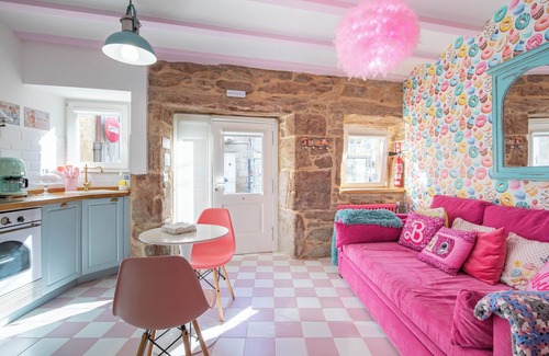 Corcubion Apartment | Apartment 'La Suite De Los Años 50' with Wi-Fi