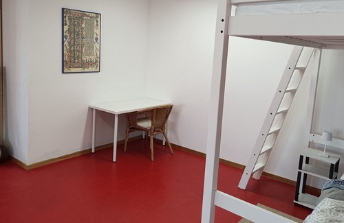 Neukoelln Apartment | Apartment "Loft of Neukoelln" with Lake View & Wi-Fi