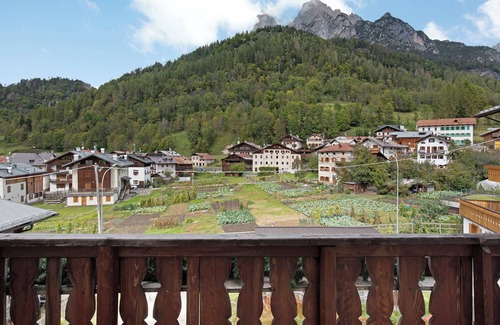 Vodo Cadore Apartment | Apartment 'Lorenzo' with Mountain View, Balcony and Wi-Fi