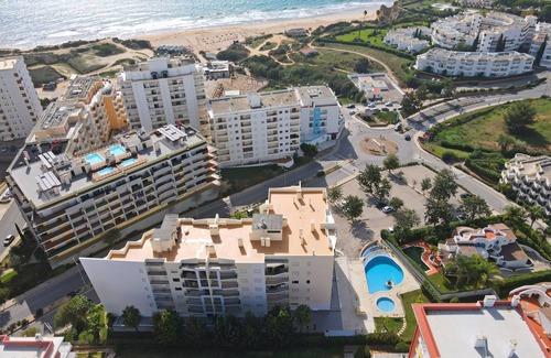 Armacao de Pera Apartment | Apartment Mare Nostrum - Pool & Private parking