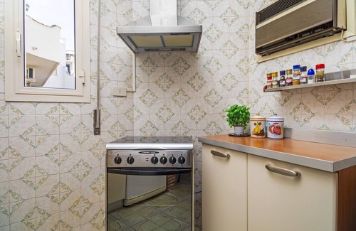 Recanati Apartment | Apartment 'Mary's Home' with Sea View and Balcony