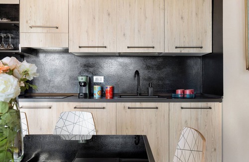 Poggiarello Apartment | Apartment 'Matti - Margot' with Private Garden, Wi-Fi and Air Conditioning