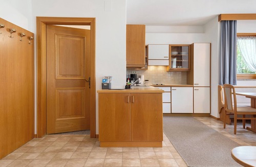 Plaus Apartment | Apartment 'Mayr Eins' with Mountain View, Private Terrace and Wi-Fi