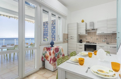 Capo Zafferano Apartment | Apartment 'Meraviglia Del Kafara' with Sea View, Wi-Fi and Air Conditioning