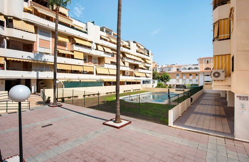 La Cala del Moral Apartment | Apartment 'Miramar' with Private Terrace, Wi-Fi and Air Conditioning