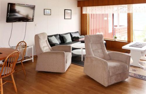 Florø Apartment | Apartment Mjellhaugen by Interhome