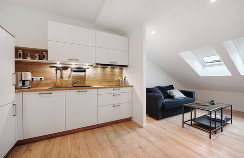 Debstedt Apartment | Apartment 'Moor, Marsch Und Meer' with Shared Garden and Wi-Fi