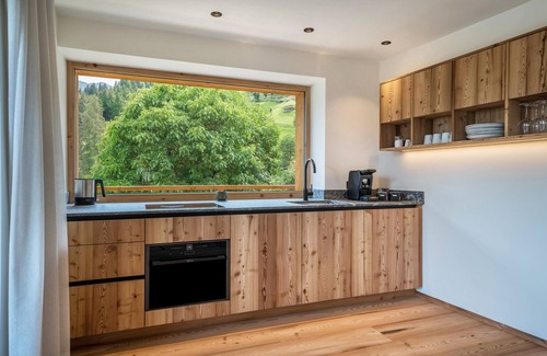 Moso in Passiria Apartment | Apartment 'Mucher Josef' with Mountain View, Shared Garden and Wi-Fi