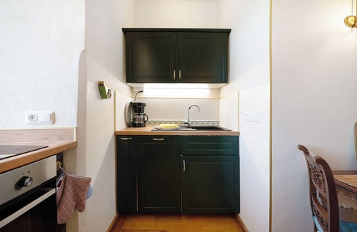 Maring-Noviand Apartment | Apartment 'Napoleonzimmer Studio' with Shared Terrace, Shared Garden and Wi-Fi