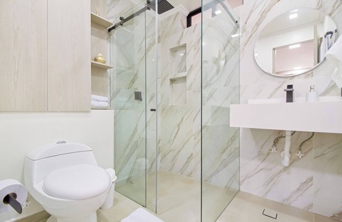 La Castellana Apartment | APARTMENT NEAR LAURELES