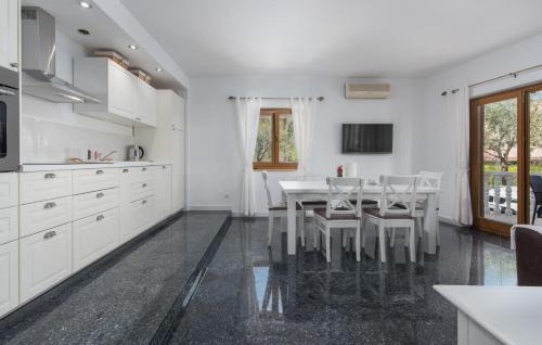 Zambratija Apartment | Apartment Nias Place