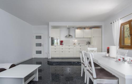 Zambratija Apartment | Apartment Nias Place