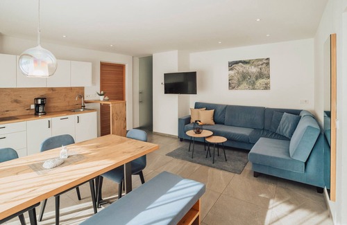 Rifiano Apartment | Apartment 'Oberegghof Garten' with Mountain View and Wi-Fi