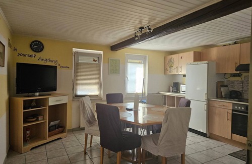 Ober-Morlen Apartment | Apartment OM3 = Mario - House OM for 1-16 persons, 23km to FFM-North