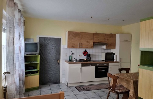 Ober-Morlen Apartment | Apartment OM3 = Mario - House OM for 1-16 persons, 23km to FFM-North