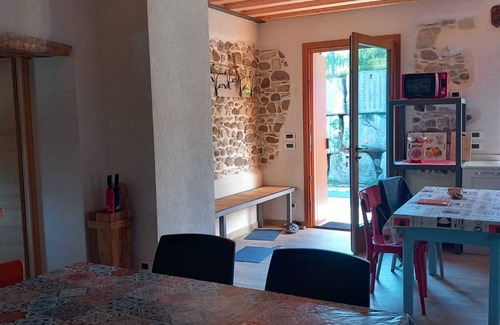 Feltre Apartment | Apartment 'Open Space' with Mountain View and Private Terrace