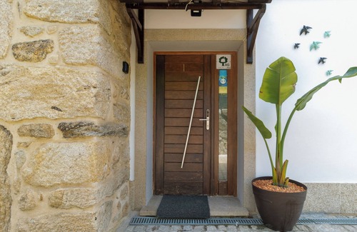 Melgaco Apartment | Apartment 'Palheiro' with Lake View, Wi-Fi and Air Conditioning