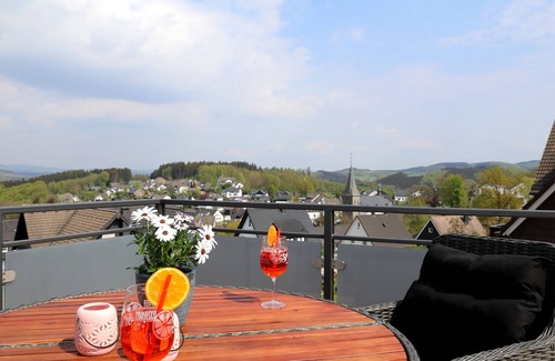 Rhode Apartment | Apartment 'Panoramablick' with Balcony and Wi-Fi