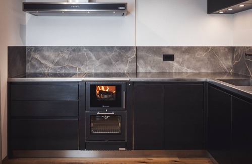 Muhlbach Apartment | Apartment 'Paradeis Apartments A18' with Mountain View, Private Terrace and Wi-Fi