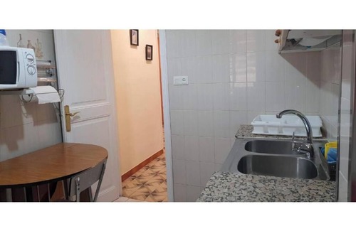 Tremp Apartment | Apartment 'Pis Romàntic A Tremp' with Balcony, Wi-Fi and Air Conditioning