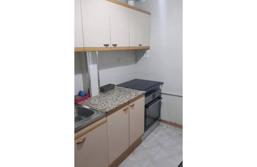 Tremp Apartment | Apartment 'Pis Romàntic A Tremp' with Balcony, Wi-Fi and Air Conditioning