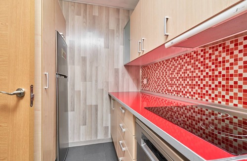 Almunecar Apartment | Apartment "Piso El Paraiso Almuñécar" with Sea View, Terrace & Wi-Fi