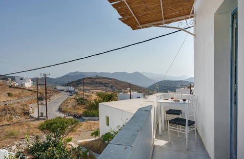 Amorgos Town Apartment | Apartment 'Politimi's Studio N4' with Mountain View, Wi-Fi and Air Conditioning
