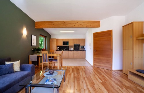 Planol Apartment | Apartment “Pritscheshof Balkon” with Mountain View, Balcony & Terrace