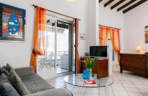 Piazzogna Apartment | Apartment Residence Miralago - Utoring Apt- A8 by Interhome