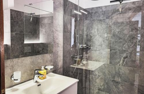 Piazzogna Apartment | Apartment Residence Miralago - Utoring Apt- C28 by Interhome