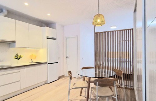 San Carlos-Tartessos Apartment | Apartment 'Ritual Sevilla' with Wi-Fi and Air Conditioning