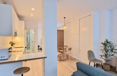 San Carlos-Tartessos Apartment | Apartment 'Ritual Sevilla' with Wi-Fi and Air Conditioning