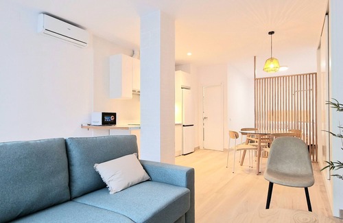 San Carlos-Tartessos Apartment | Apartment 'Ritual Sevilla' with Wi-Fi and Air Conditioning