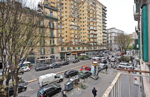 Historical Center Apartment | Apartment 'Romantico Monolocale In Pieno Centro' with Balcony, Wi-Fi and Air Conditioning